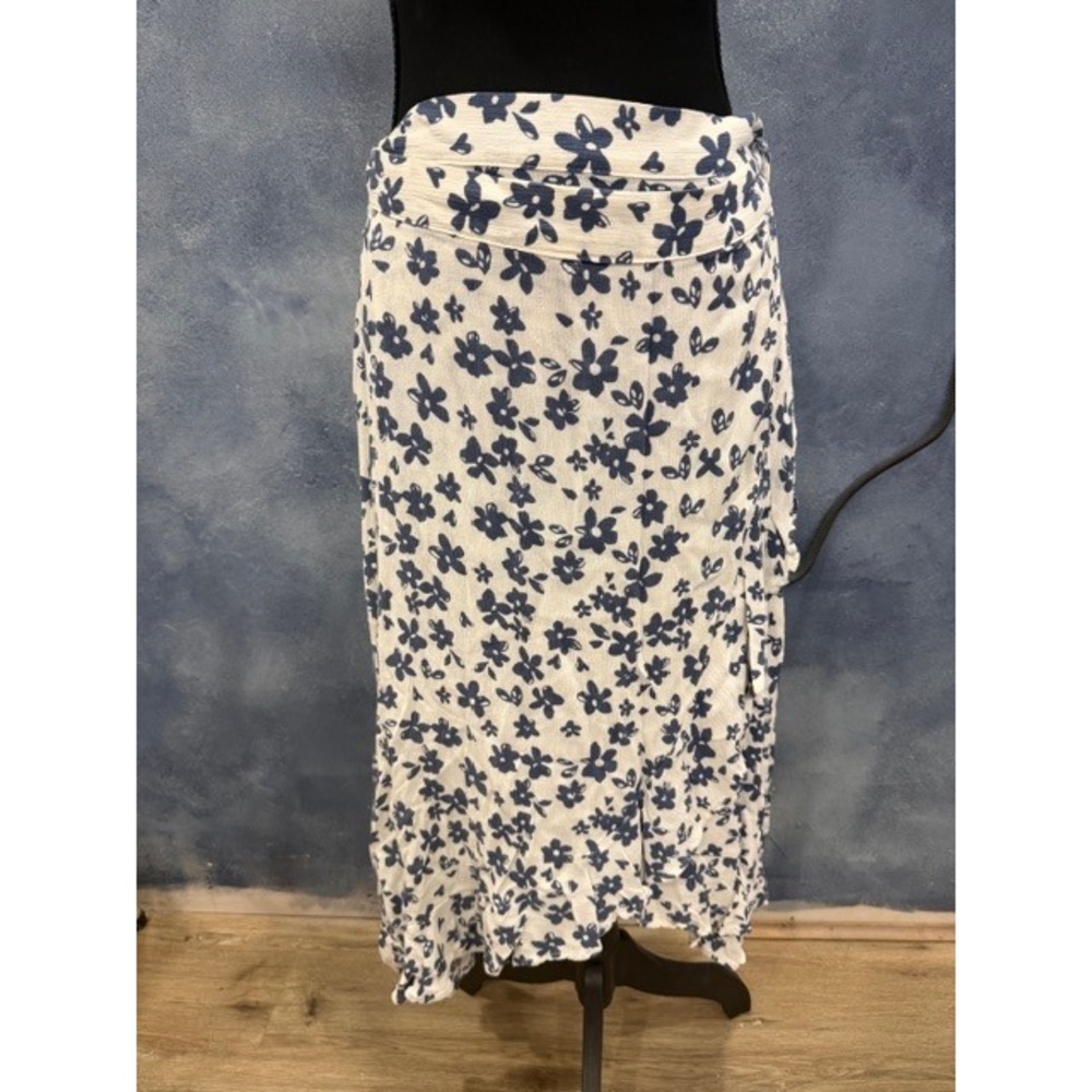 Altar'd State Floral Wrap Midi Skirt Navy White Size L Ruffle Hem Tie Waist - Picture 9 of 13